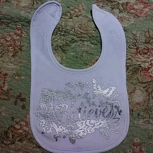 Believe‎ baby bib